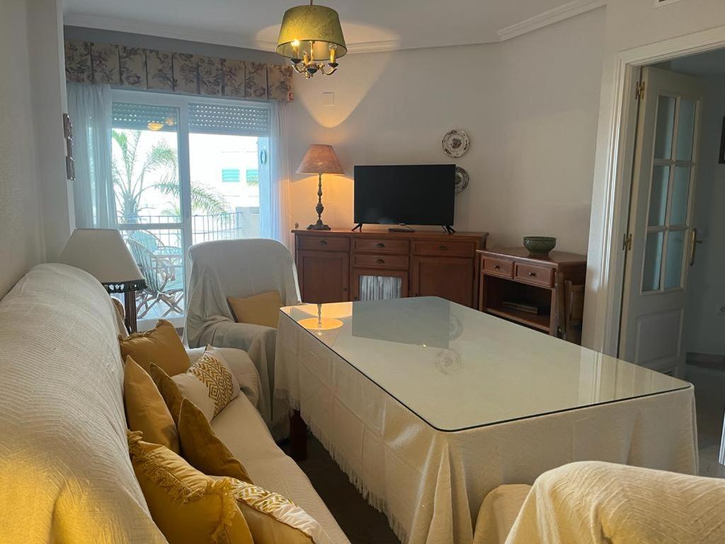 Lyrioshomes Precioso Apartamento Puerto De Estepona Ngoại thất bức ảnh