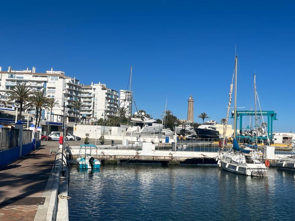 Lyrioshomes Precioso Apartamento Puerto De Estepona Ngoại thất bức ảnh
